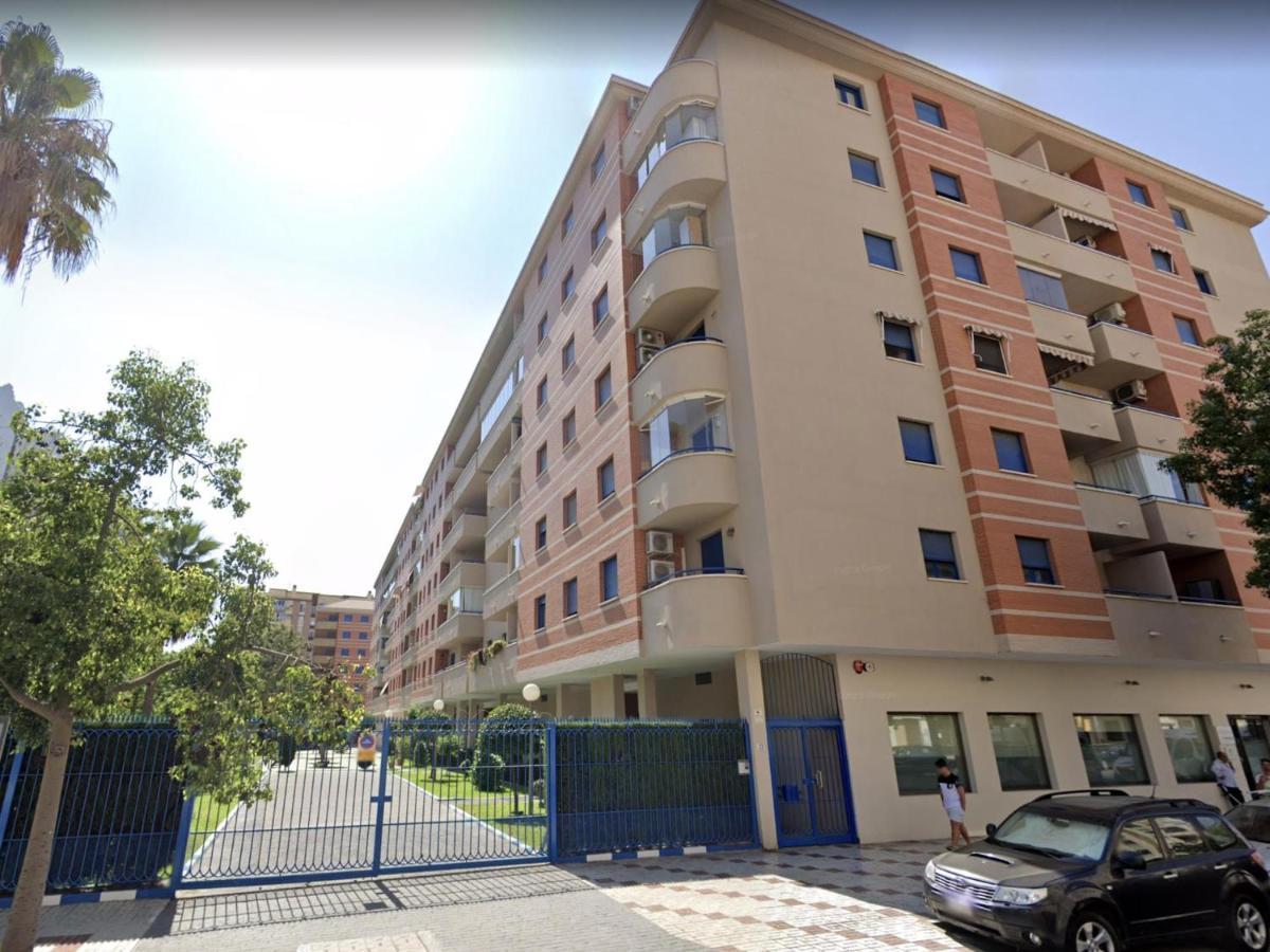 Holidays2Malaga Ayala 450 Mts From Beach & Terrace Exterior foto