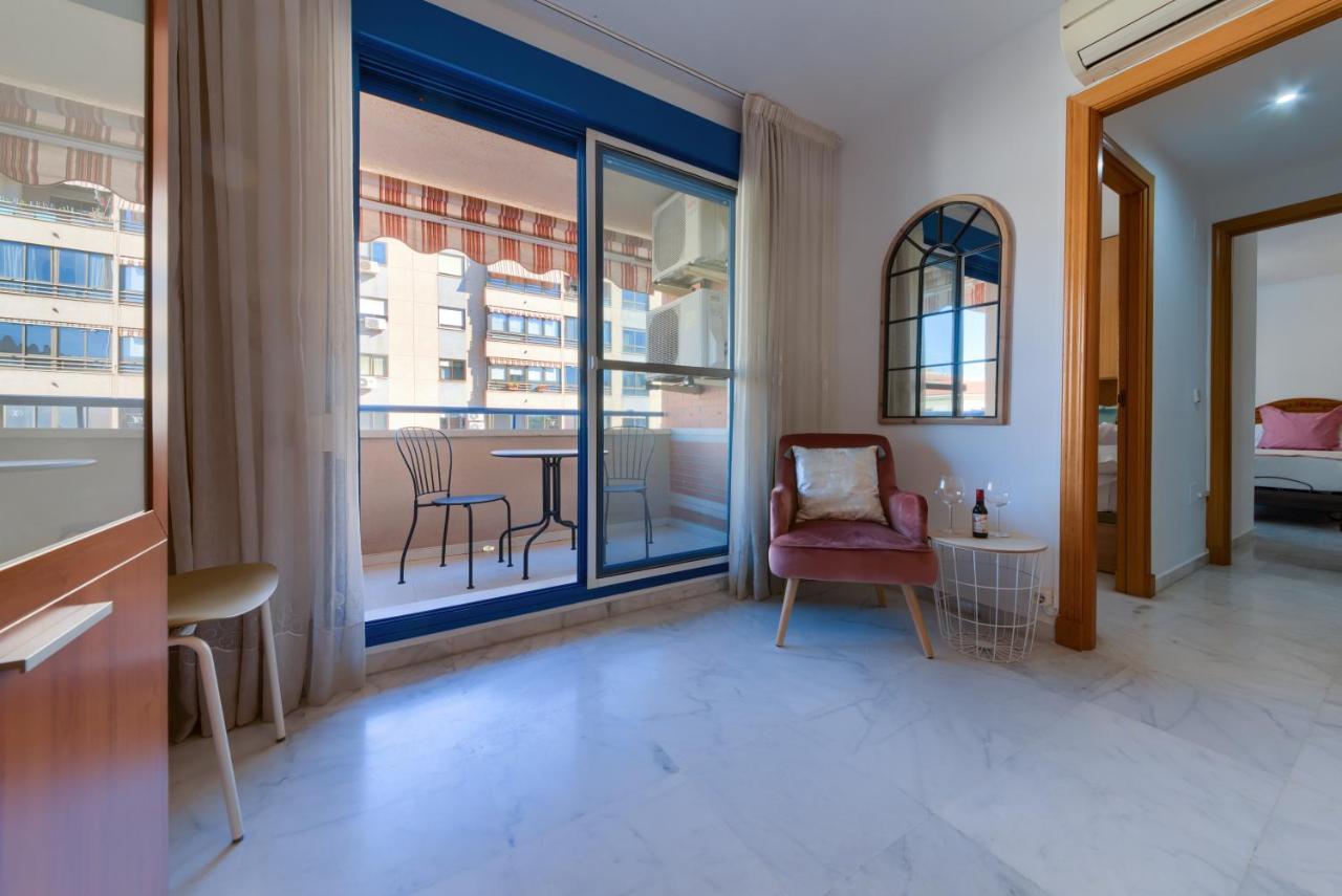 Holidays2Malaga Ayala 450 Mts From Beach & Terrace Exterior foto