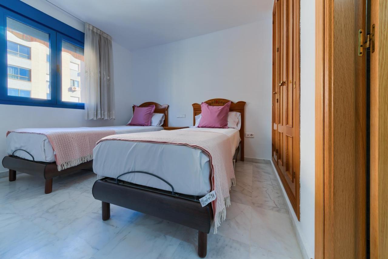 Holidays2Malaga Ayala 450 Mts From Beach & Terrace Exterior foto