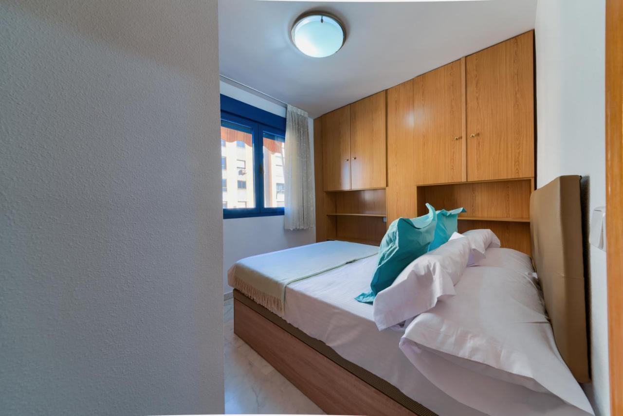 Holidays2Malaga Ayala 450 Mts From Beach & Terrace Exterior foto