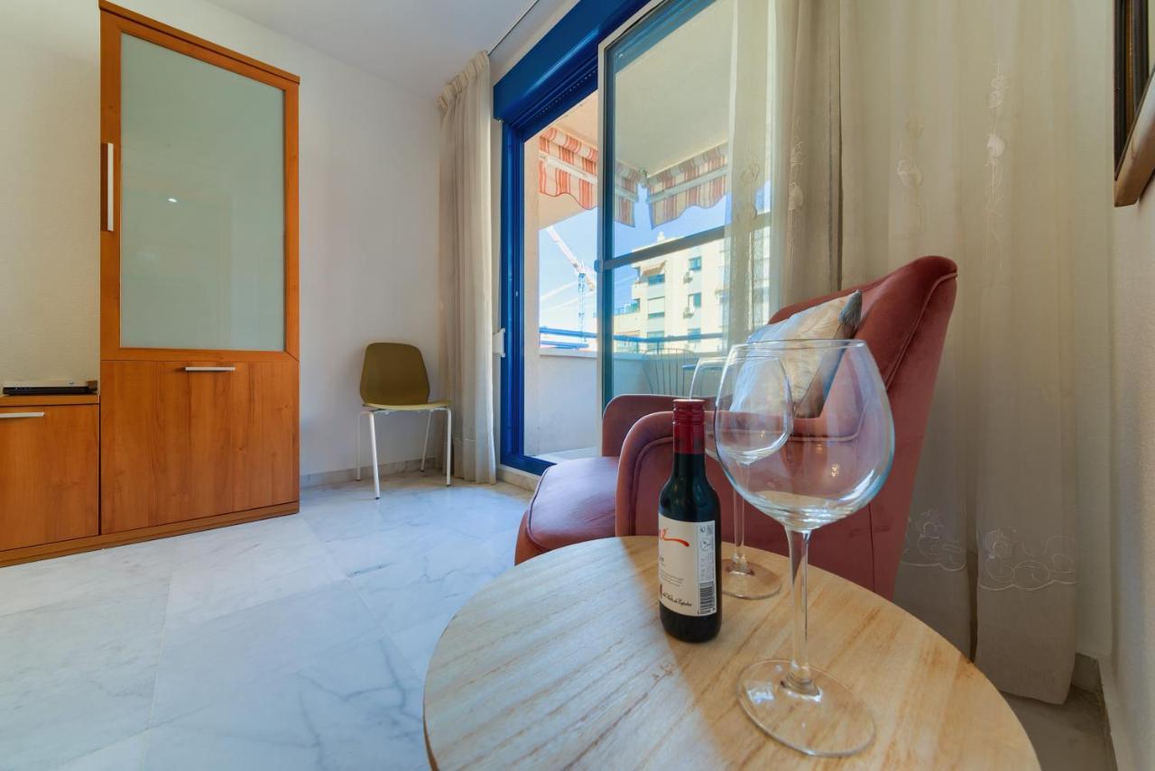 Holidays2Malaga Ayala 450 Mts From Beach & Terrace Exterior foto